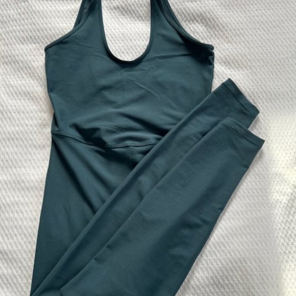 One-piece green training suit - Picture 3 of 4